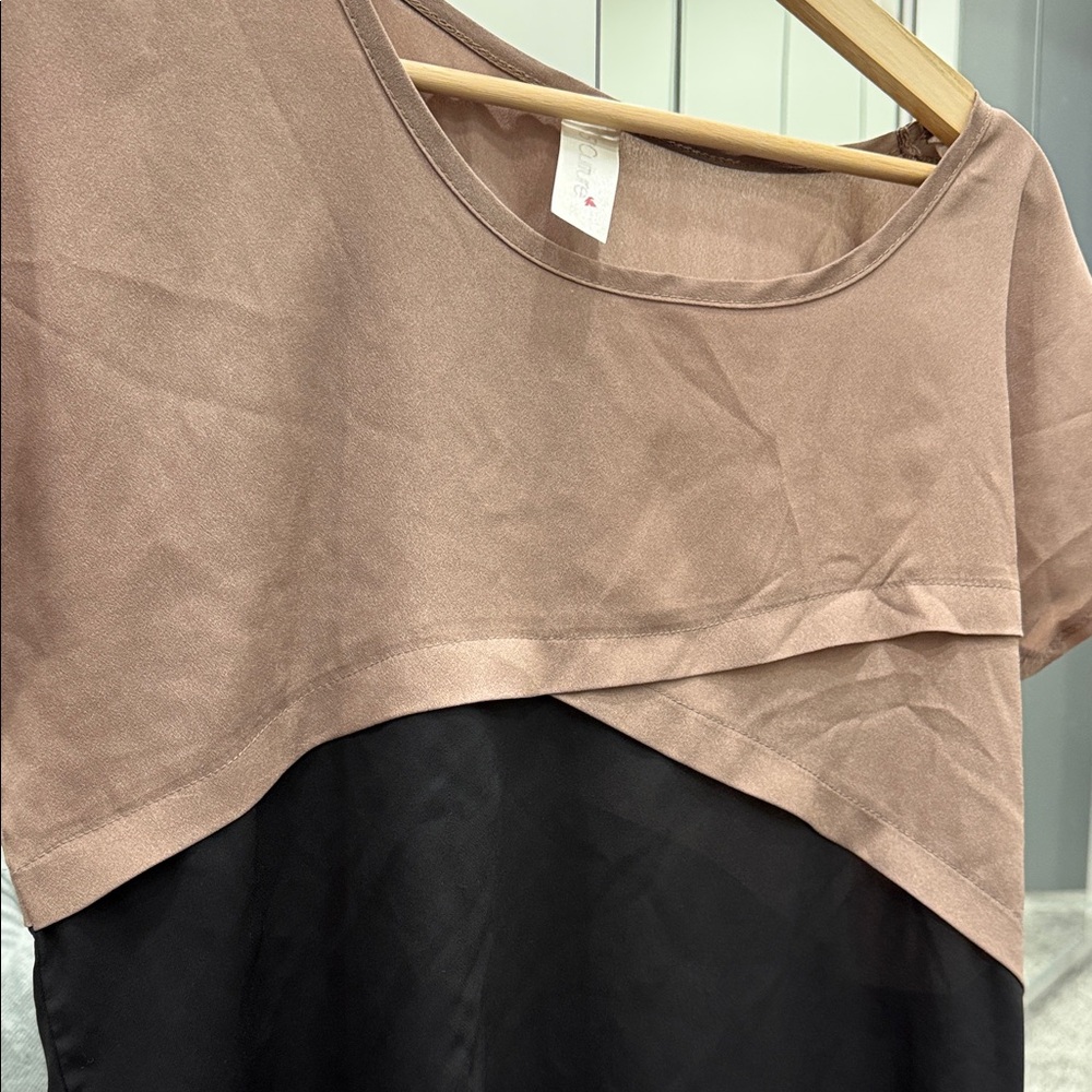 Two-Tone Top in Brown and Black